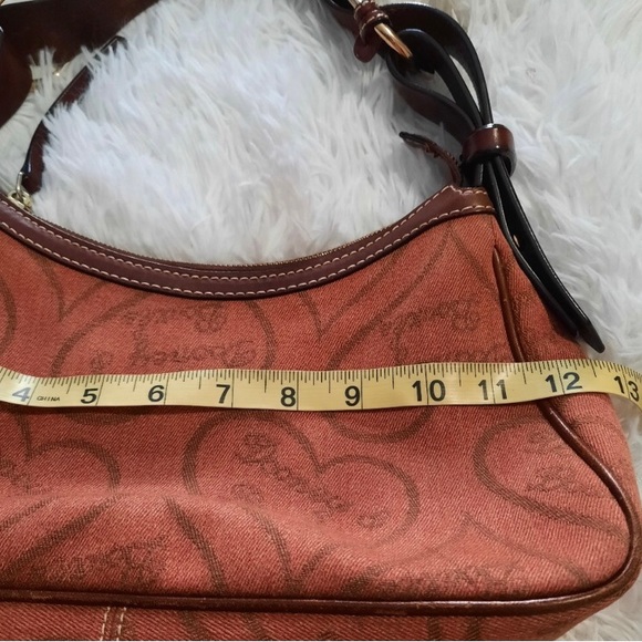 Dooney & Bourke signature coral hobo bag - Picture 5 of 7